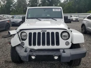 2018 Jeep Wrangler Unlimited Sahara with VIN 1C4BJWEG2JL851277, listed as a Copart auction lot 63631645 with 83,851 mi miles and Salvage title. Bid and sale history available at DreamBid. Image 5.