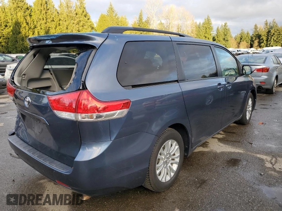 2014 Toyota Sienna XLE with VIN 5TDYK3DC6ES446435, listed as a Copart auction lot 85085274 with 0 mi miles and Salvage Title. Bid and sale history available at carsss.com. Image 3.