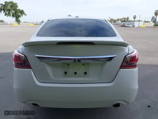 2013 Nissan Altima 3.5 SL with VIN 1N4BL3AP9DC234645, listed as a IAAI auction lot 42034822 with 190,148 mi miles. Bid and sale history available at carsss.com. Image 15.