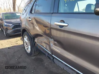 2013 Ford Explorer XLT with VIN 1FM5K8D87DGA83482, listed as a IAAI auction lot 41885560 with 178,831 mi miles and . Bid and sale history available at carsss.com. Image 6.