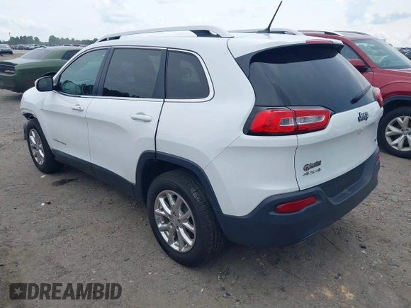 2016 Jeep Cherokee Latitude z VIN 1C4PJMCB3GW237461, wystawiony jako IAAI lot #42495278 z przebiegiem 102 417 mil mil oraz . Historia ofert i sprzedaży dostępna na DreamBid. Obrazek 3.