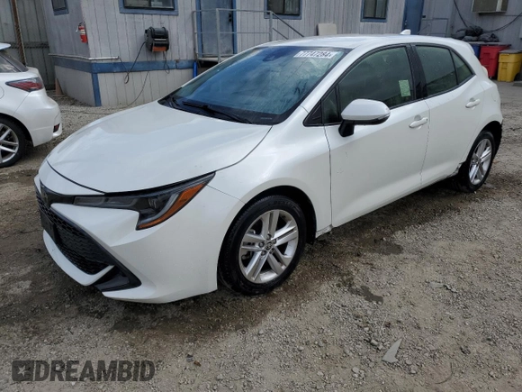 2020 Toyota Corolla Hatchback SE with VIN JTND4RBEXL3090940, listed as a Copart auction lot 77747284 with 58,201 mi miles and Salvage Title. Bid and sale history available at carsss.com. Image 1.