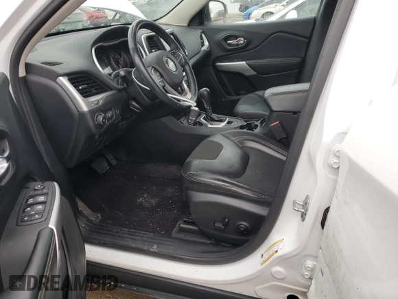 2018 Jeep Cherokee Latitude Plus with VIN 1C4PJLLB2JD622877, listed as a Copart auction lot 46773725 with 83,857 mi miles and Salvage Title. Bid and sale history available at carsss.com. Image 7.