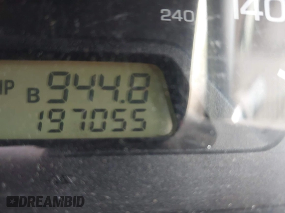 1998 Honda Accord LX z VIN 1HGCG5645WA044595, wystawiony jako IAAI lot #40073268 z przebiegiem 197 055 mil mil oraz . Historia ofert i sprzedaży dostępna na DreamBid. Obrazek 7.