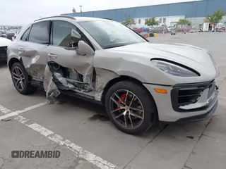 2024 Porsche Macan S с VIN WP1AG2A59RLB41231, выставлен на аукционе IAAI как лот 42054679 с пробегом 11 350 миль миль и . История ставок и продаж доступна на DreamBid. Изображение 1.