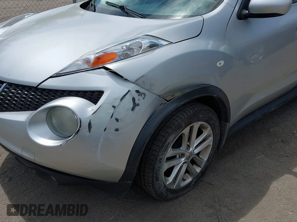 2013 Nissan Juke SL z VIN JN8AF5MV3DT213989, wystawiony jako IAAI lot #42262466 z przebiegiem 94 823 mil mil oraz . Historia ofert i sprzedaży dostępna na DreamBid. Obrazek 6.