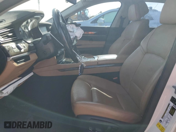 2013 BMW 7 Series 740Li with VIN WBAYE4C58DD137041, listed as a Copart auction lot 42958295 with 209,290 mi miles and Salvage title. Bid and sale history available at DreamBid. Image 7.