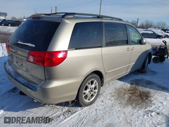 2007 Toyota Sienna XLE with VIN 5TDZK22C87S012988, listed as a IAAI auction lot 41608308 with 1 mi miles. Bid and sale history available at carsss.com. Image 4.