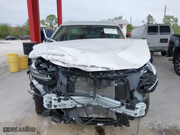2024 Cadillac XT6 Premium Luxury with VIN 1GYKPERS5RZ741592, listed as a IAAI auction lot 41327267 with NaN miles. Bid and sale history available at carsss.com. Image 13.