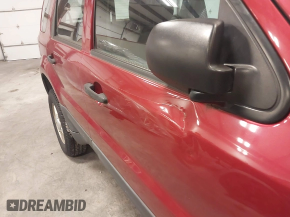 2004 Ford Escape XLS with VIN 1FMYU02184DA03431, listed as a IAAI auction lot 41560791 with 198,648 mi miles and . Bid and sale history available at DreamBid. Image 6.