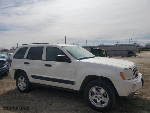 2006 Jeep Grand Cherokee Laredo with VIN 1J4GR48K76C330320, listed as a Copart auction lot 50366585 with 259,704 mi miles and Salvage Title. Bid and sale history available at carsss.com. Image 4.