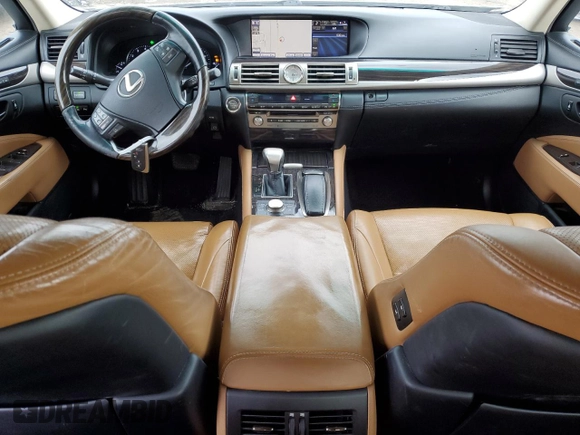 2014 Lexus LS 460 with VIN JTHCL5EF4E5021098, listed as a Copart auction lot 41411565 with 134,513 mi miles and Salvage title. Bid and sale history available at DreamBid. Image 8.