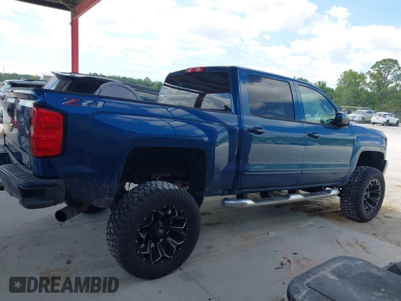 2018 Chevrolet Silverado 1500 LT with VIN 3GCUKREC0JG366590, listed as a IAAI auction lot 42045634 with 92,989 mi miles. Bid and sale history available at carsss.com. Image 13.