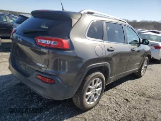 2014 Jeep Cherokee Latitude with VIN 1C4PJLCBXEW165312, listed as a Copart auction lot 48423755 with 113,950 mi miles and Salvage Title. Bid and sale history available at carsss.com. Image 3.