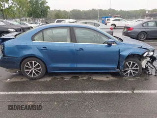 2017 Volkswagen Jetta SE with VIN 3VWDB7AJ0HM293674, listed as a IAAI auction lot 42457531 with 74,109 mi miles and . Bid and sale history available at DreamBid. Image 13.
