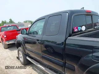 2012 Toyota Tacoma z VIN 5TFUU4EN2CX029450, wystawiony jako IAAI lot #42416155 z przebiegiem 171 711 mil mil oraz . Historia ofert i sprzedaży dostępna na DreamBid. Obrazek 15.