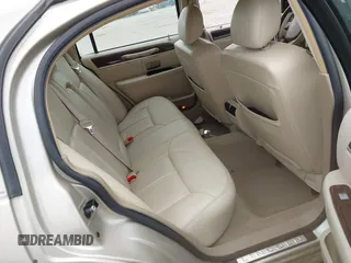 2009 Lincoln Town Car Signature Limited z VIN 2LNHM82V19X631610, wystawiony jako IAAI lot #42074205 z przebiegiem Nie podano mil oraz . Historia ofert i sprzedaży dostępna na DreamBid. Obrazek 8.
