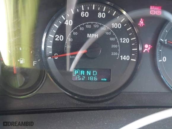2005 Jeep Grand Cherokee Laredo with VIN 1J8GS48K95C615330, listed as a IAAI auction lot 41719101 with 152,186 mi miles. Bid and sale history available at carsss.com. Image 15.