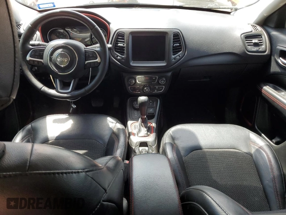 2018 Jeep Compass Trailhawk with VIN 3C4NJDDB3JT424282, listed as a Copart auction lot 52870765 with 95,208 mi miles and Salvage title. Bid and sale history available at DreamBid. Image 8.