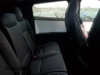 2024 Tesla Cybertruck z VIN 7G2CEHED6RA010128, wystawiony jako Copart lot #45325565 z przebiegiem 8 331 mil mil oraz Szkoda całkowita • Salvage title. Historia ofert i sprzedaży dostępna na DreamBid. Obrazek 11.