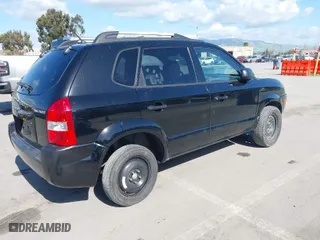 2008 Hyundai Tucson GLS with VIN KM8JM12B58U708127, listed as a IAAI auction lot 41956367 with 134,758 mi miles. Bid and sale history available at carsss.com. Image 4.