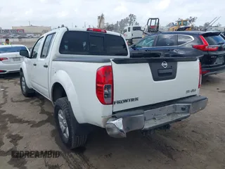 2017 Nissan Frontier SV with VIN 1N6AD0EV8HN765739, listed as a IAAI auction lot 42118530 with 132,050 mi miles and . Bid and sale history available at DreamBid. Image 3.
