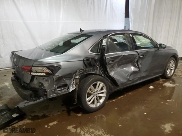 2020 Volkswagen Passat 2.0T SE with VIN 1VWSA7A37LC011195, listed as a Copart auction lot 72606252 with 53,457 mi miles. Bid and sale history available at carsss.com. Image 3.