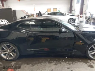 2017 Chevrolet Camaro 2LT with VIN 1G1FD1RS0H0105733, listed as a IAAI auction lot 41776977 with 77,687 mi miles. Bid and sale history available at carsss.com. Image 14.