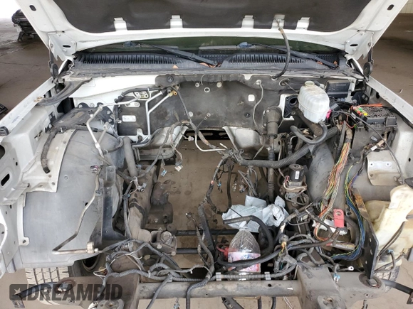 2005 Chevrolet Suburban LT with VIN 3GNEC16Z35G294867, listed as a Copart auction lot 55535585 with Not provided miles and Clean title. Bid and sale history available at DreamBid. Image 12.