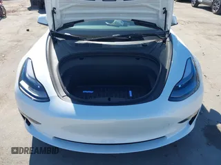 2023 Tesla Model 3 z VIN 5YJ3E1EA1PF545223, wystawiony jako IAAI lot #41591588 z przebiegiem 26 523 mil mil oraz . Historia ofert i sprzedaży dostępna na DreamBid. Obrazek 10.
