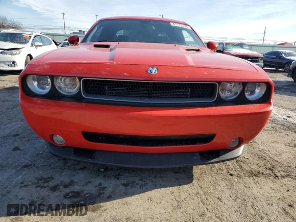 2010 Dodge Challenger SRT-8 with VIN 2B3CJ7DW3AH142519, listed as a Copart auction lot 41775425 with 84,871 mi miles and Salvage title. Bid and sale history available at DreamBid. Image 5.