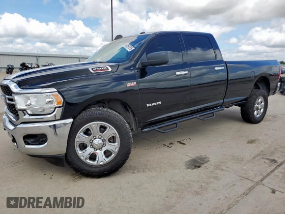 2019 Ram 2500 Tradesman with VIN 3C6UR5HJ2KG709181, listed as a Copart auction lot 62697695 with 149,259 mi miles and Salvage title. Bid and sale history available at DreamBid. Image 1.