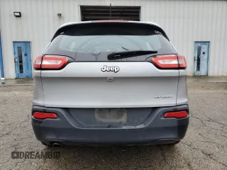 2015 Jeep Cherokee Sport с VIN 1C4PJLABXFW642941, выставлен на аукционе Copart как лот 58426695 с пробегом 134 210 миль миль и Списание • Salvage title. История ставок и продаж доступна на DreamBid. Изображение 6.