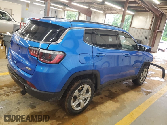 2024 Jeep Compass Latitude with VIN 3C4NJDBN9RT606741, listed as a Copart auction lot 56697525 with 28,605 mi miles and Salvage title. Bid and sale history available at DreamBid. Image 3.