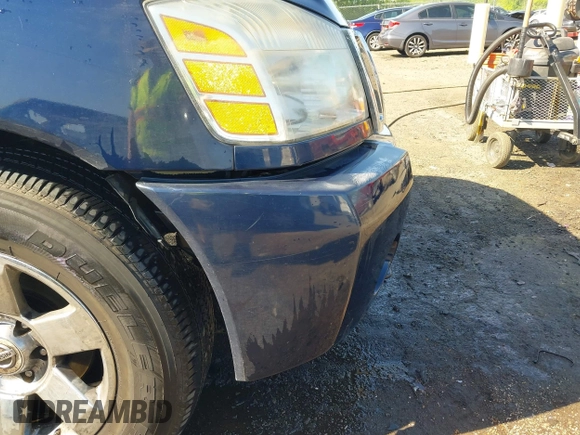 2007 Nissan Titan SE z VIN 1N6BA07B77N214250, wystawiony jako IAAI lot #42142029 z przebiegiem 184 575 mil mil oraz . Historia ofert i sprzedaży dostępna na DreamBid. Obrazek 17.