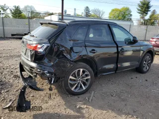 2024 Audi Q5 S line Premium z VIN WA1GAAFY6R2112201, wystawiony jako Copart lot #54532985 z przebiegiem 10 795 mil mil oraz Szkoda całkowita • Salvage title. Historia ofert i sprzedaży dostępna na DreamBid. Obrazek 3.