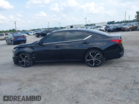 2024 Nissan Altima SR z VIN 1N4BL4CV3RN311894, wystawiony jako IAAI lot #42127560 z przebiegiem 32 703 mil mil oraz . Historia ofert i sprzedaży dostępna na DreamBid. Obrazek 14.