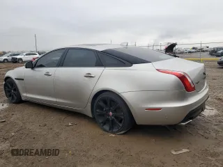 2017 Jaguar XJ with VIN SAJWJ2GD1H8W04196, listed as a Copart auction lot 42312835 with 0 mi miles and Clean Title. Bid and sale history available at carsss.com. Image 2.