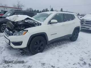 2019 Jeep Compass Latitude with VIN 3C4NJDBBXKT647665, listed as a IAAI auction lot 41327220 with 41,957 mi miles and . Bid and sale history available at carsss.com. Image 17.