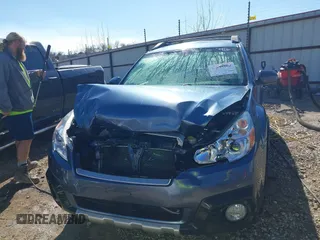 2014 Subaru Outback 2.5i Limited with VIN 4S4BRCNC3E3238624, listed as a IAAI auction lot 41692100 with 128,759 mi miles. Bid and sale history available at carsss.com. Image 13.