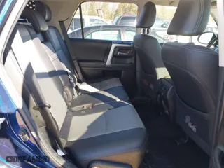 2020 Toyota 4Runner SR5 with VIN JTEBU5JR8L5777990, listed as a IAAI auction lot 41582185 with 37,862 mi miles. Bid and sale history available at carsss.com. Image 8.