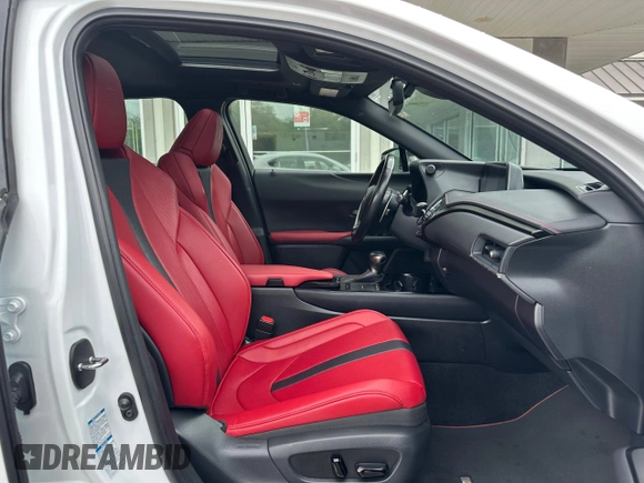 2022 Lexus UX 250h F Sport z VIN JTHR9JBH5N2060372, wystawiony jako Copart lot #61839575 z przebiegiem 110 619 mil mil oraz Czysty tytuł • Clean title. Historia ofert i sprzedaży dostępna na DreamBid. Obrazek 5.