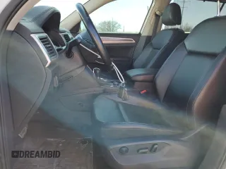 2018 Volkswagen Atlas SE z VIN 1V2PR2CA4JC517935, wystawiony jako Copart lot #49287465 z przebiegiem 88 907 mil mil oraz Szkoda całkowita • Salvage title. Historia ofert i sprzedaży dostępna na DreamBid. Obrazek 7.