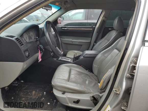 2007 Chrysler 300 Touring with VIN 2C3KA53G67H859650, listed as a Copart auction lot 47525825 with 196,318 mi miles and Salvage Title. Bid and sale history available at carsss.com. Image 7.