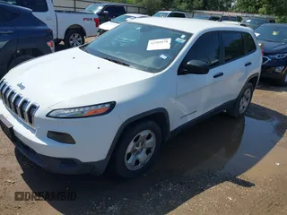 2015 Jeep Cherokee Sport z VIN 1C4PJLAB4FW535853, wystawiony jako IAAI lot #42209978 z przebiegiem 155 336 mil mil oraz . Historia ofert i sprzedaży dostępna na DreamBid. Obrazek 2.