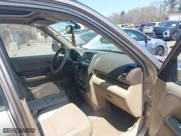 2006 Honda CR-V EX SE with VIN JHLRD78936C024892, listed as a IAAI auction lot 42088771 with 391,632 mi miles. Bid and sale history available at carsss.com. Image 5.