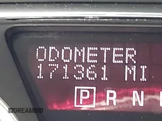 2016 GMC Acadia Denali z VIN 1GKKVTKD9GJ107942, wystawiony jako IAAI lot #42168100 z przebiegiem 171 361 mil mil oraz . Historia ofert i sprzedaży dostępna na DreamBid. Obrazek 7.
