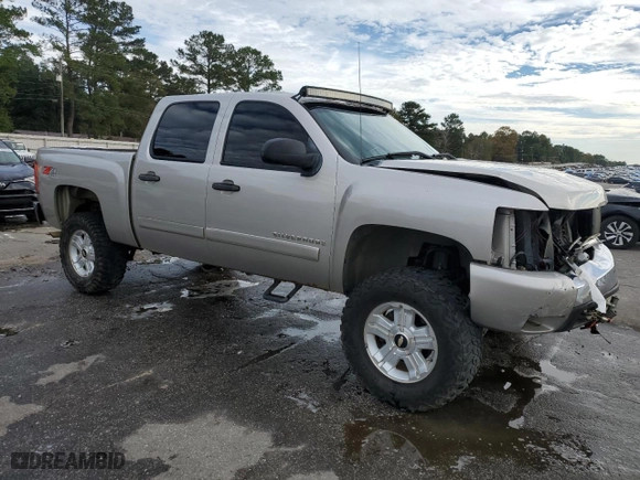 2007 Chevrolet Silverado 1500 LT w/2LT with VIN 3GCEK13MX7G532463, listed as a Copart auction lot 84884004 with NaN miles and Salvage Title. Bid and sale history available at carsss.com. Image 4.