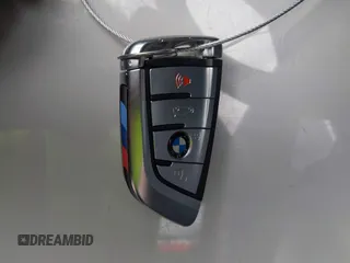 2022 BMW 8 Series M850i z VIN WBAGV8C04NCH90015, wystawiony jako IAAI lot #42020711 z przebiegiem 39 801 mil mil oraz . Historia ofert i sprzedaży dostępna na DreamBid. Obrazek 11.