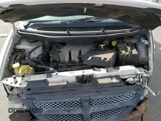 2000 Dodge Caravan SE with VIN 1B4GP44L8YB797844, listed as a Copart auction lot 72460724 with 184,841 mi miles and Salvage Title. Bid and sale history available at carsss.com. Image 12.
